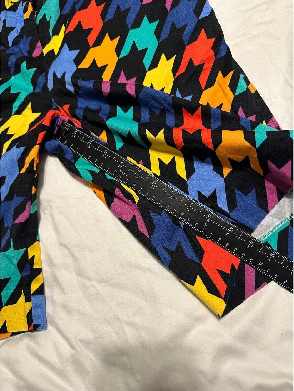 Geometric Loudmouth Women's Golf shorts sice 12